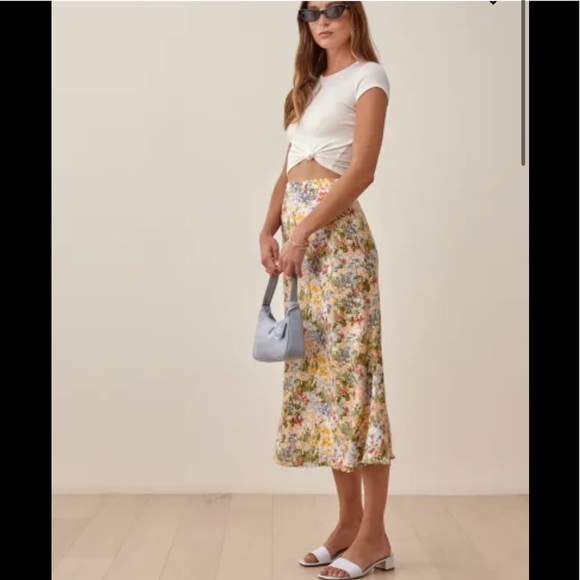 Reformation Dresses & Skirts - Reformation Bea Skirt Color: Countryside